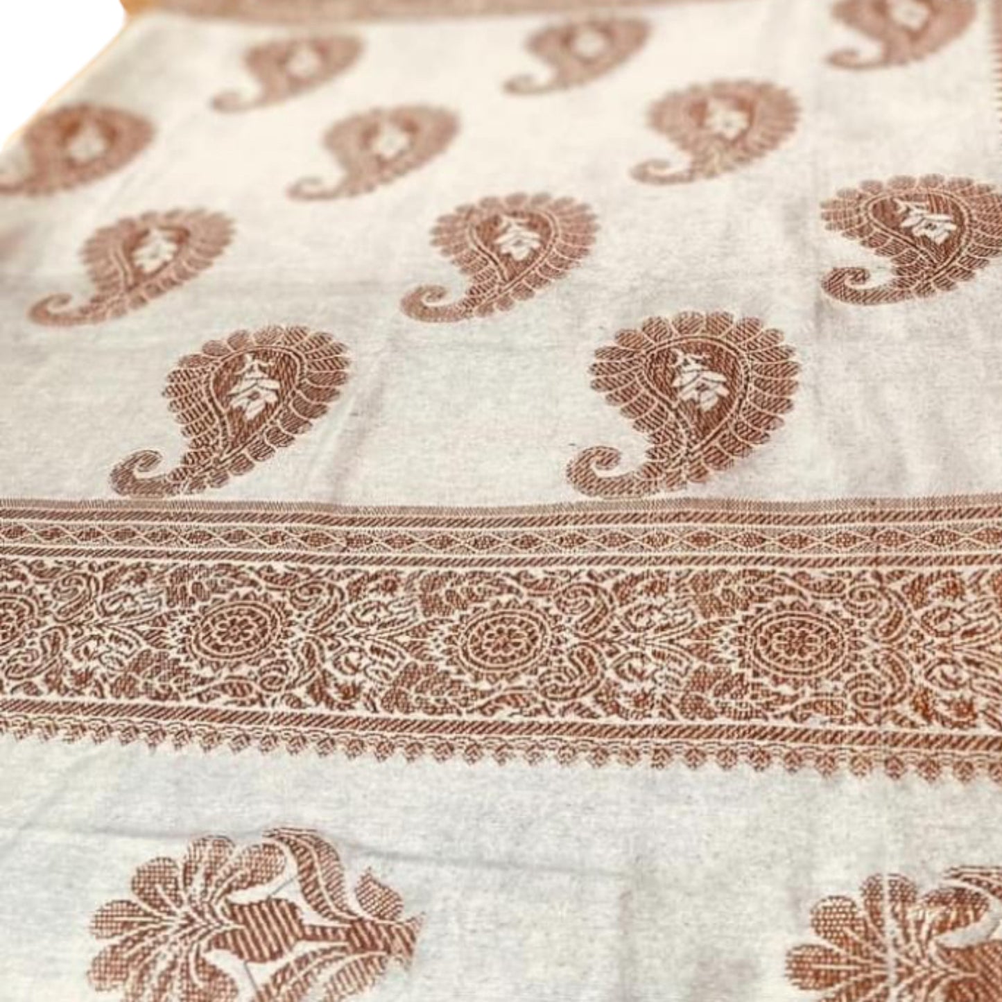 Elegant Grey Munga Benarasi Silk Saree - Perfect for Special Occasions